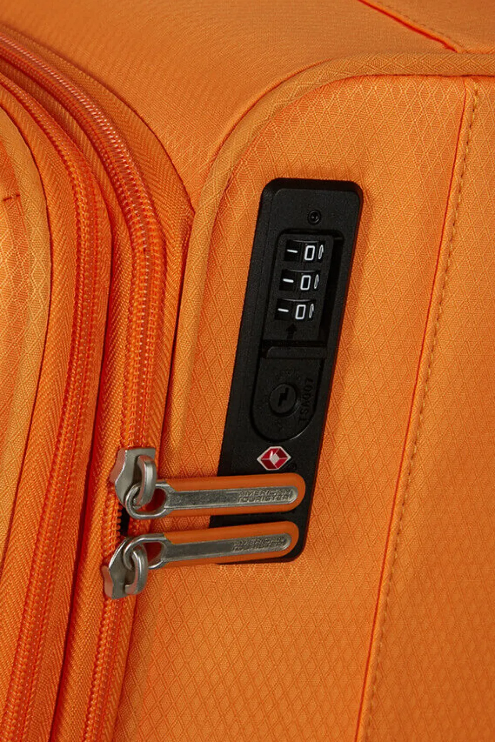 aerospin_nelipyrinen_matk_5-5.webp American Tourister Aerospin Nelipyöräinen matkalaukku L Radiant Orange Best