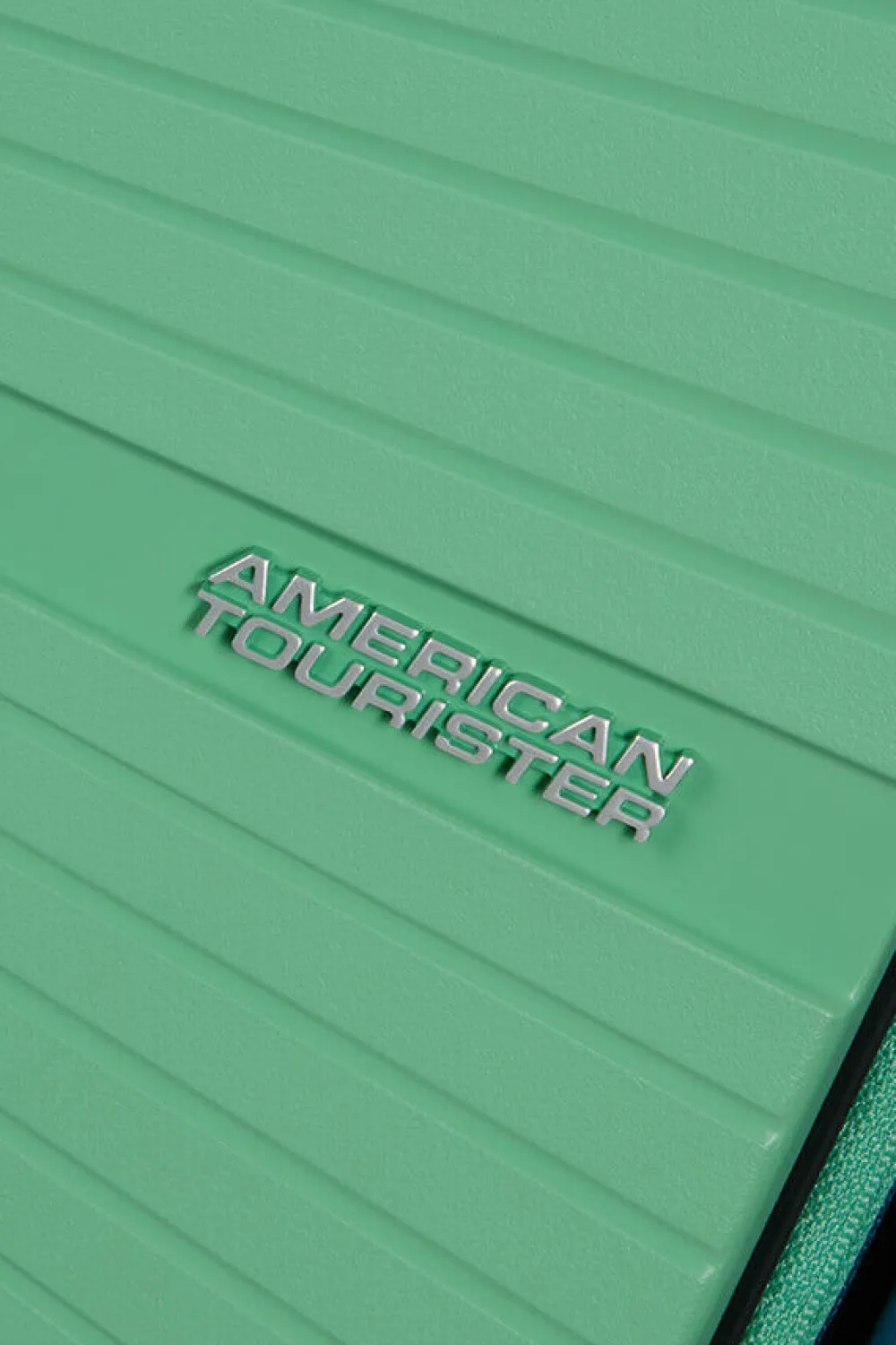 airconic_nelipyrinen_matk_2-10.webp American Tourister Airconic Nelipyöräinen matkalaukku 55cm 15.6" Teal Blue/Green Clearance