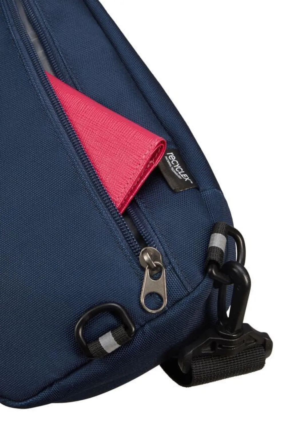 brightup_olkareppu_3-1.webp American Tourister Brightup Olkareppu Navy Clearance