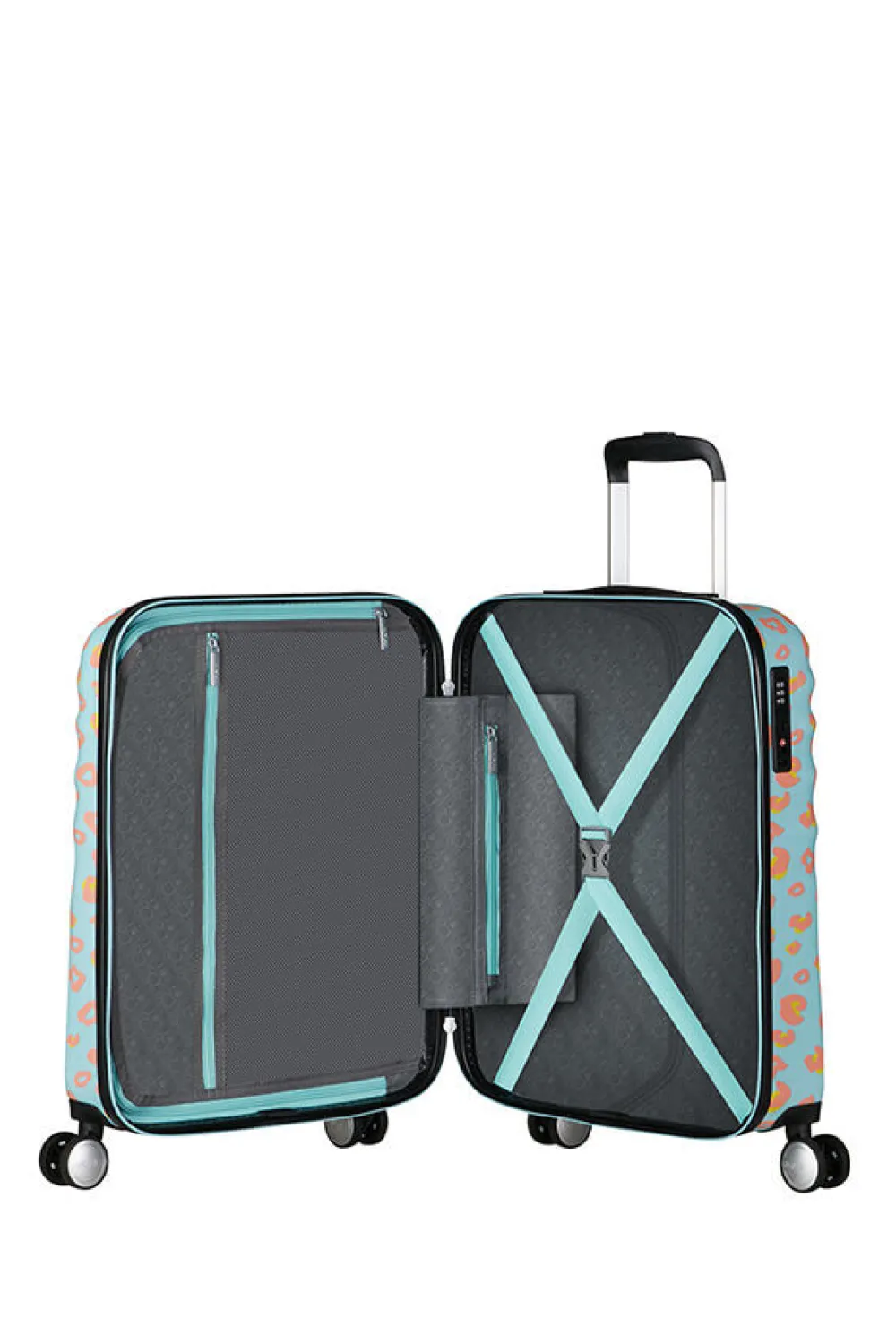disney_wavebreaker_lentol_0-13.webp American Tourister Disney Wavebreaker Lentolaukku Minnie Pastel Dots Sale