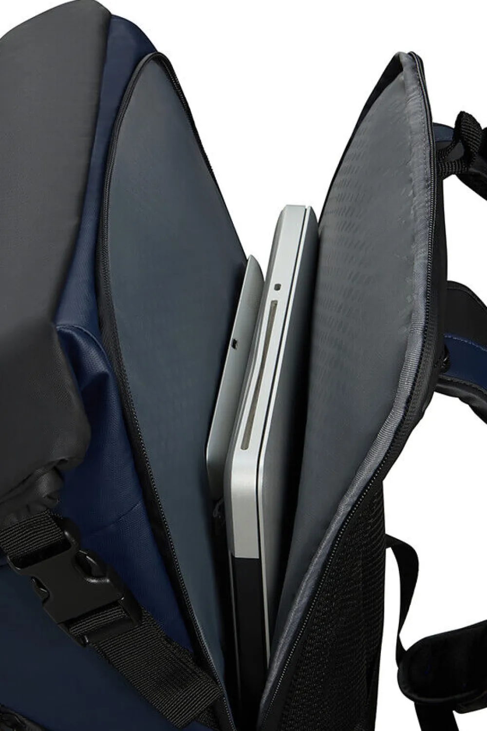 ecodiver_reppu_l_3-4.webp Samsonite Ecodiver Reppu L Blue Nights Outlet