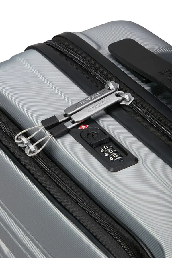 American Tourister Flashline Nelipyöräinen matkalaukku 55cm easy access Sky Silver New