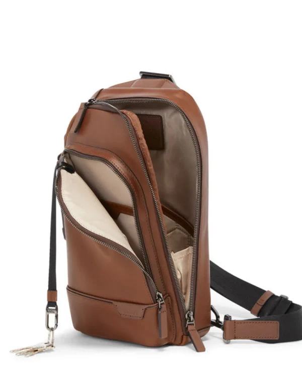 TUMI Harrison Olkareppu Cognac New