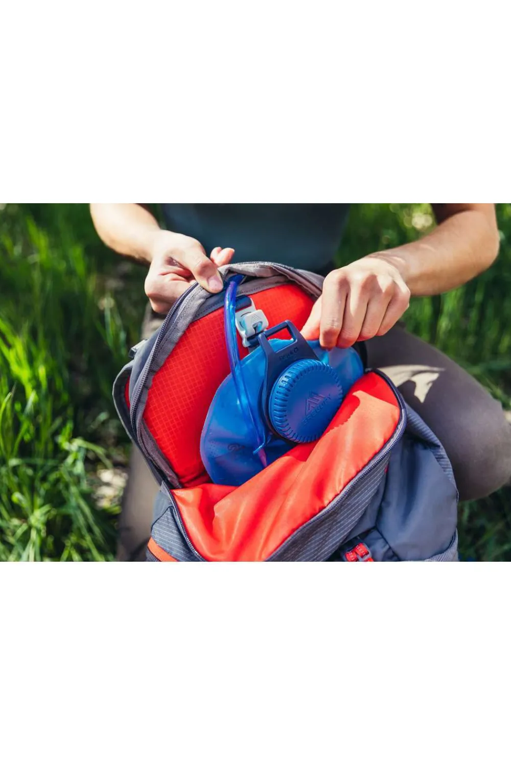 maya_backpack_4-4.webp Gregory Maya Backpack Iris Red Online
